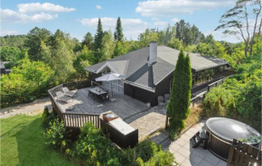 Lovely Home In Ebeltoft With Sauna in Ebeltoft